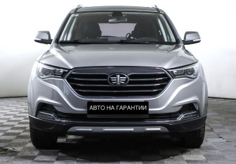 Подержанный автомобиль FAW Besturn X40 2021 года (2 фото)