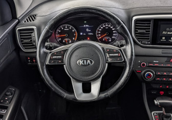 Подержанный автомобиль Kia Sportage 2018 года (22 фото)