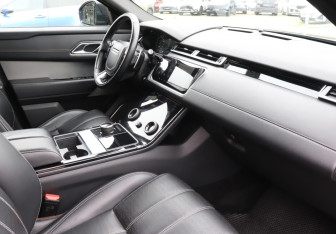 Подержанный автомобиль Land Rover Range Rover Velar 2019 года (9 фото)