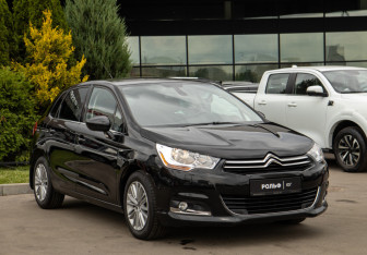 Подержанный автомобиль Citroen C4 Hatchback 2011 года (2 фото)