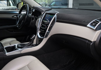 Подержанный автомобиль Cadillac SRX 2014 года (7 фото)