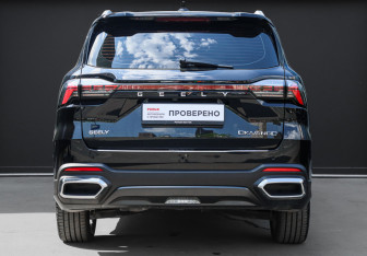Подержанный автомобиль Geely Okavango 2024 года (5 фото)