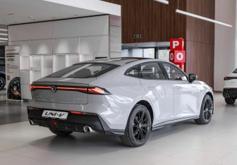 Новый Changan UNI-V 2024 (6 фото)