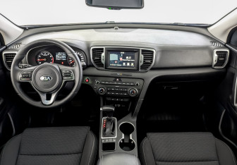Подержанный автомобиль Kia Sportage 2017 года (14 фото)