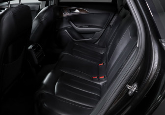Подержанный автомобиль Audi A6 Sedan 2015 года (10 фото)