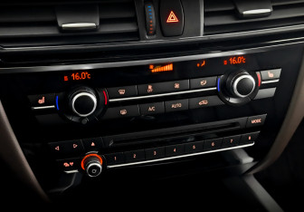 Подержанный автомобиль BMW X5 2018 года (27 фото)