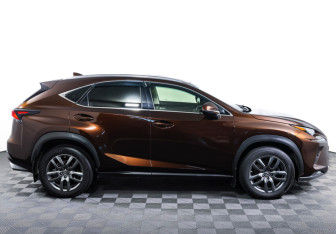 Подержанный автомобиль Lexus NX 2018 года (4 фото)