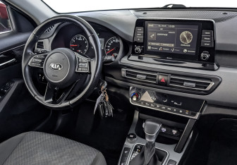 Подержанный автомобиль Kia Seltos 2021 года (29 фото)
