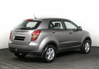 Подержанный автомобиль SsangYong Actyon 2012 года (5 фото)