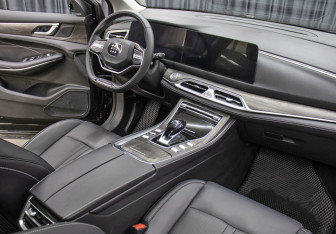 Подержанный автомобиль Evolute i-SPACE 2024 года (11 фото)