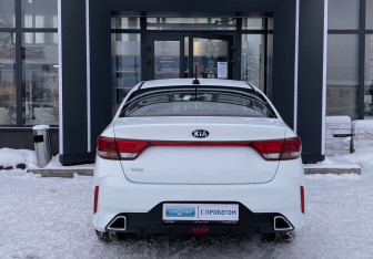 Подержанный автомобиль Kia Rio Sedan 2020 года (7 фото)