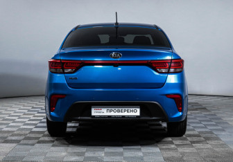 Подержанный автомобиль Kia Rio Sedan 2018 года (6 фото)