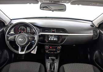 Подержанный автомобиль Kia Rio Hatchback 2019 года (14 фото)