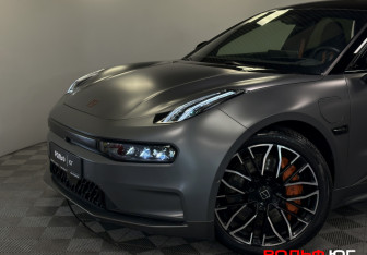 Подержанный автомобиль Zeekr 001 2023 года (34 фото)