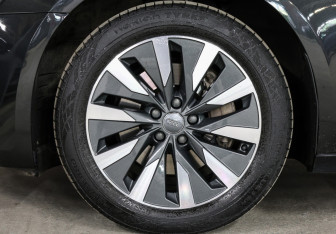 Подержанный автомобиль Audi A6 Sedan 2019 года (22 фото)