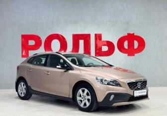 Подержанный автомобиль Volvo V40 Cross Country 2013 года (3 фото)