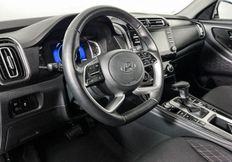 Подержанный автомобиль Hyundai Creta 2022 года (13 фото)