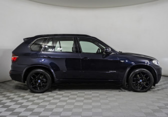Подержанный автомобиль BMW X5 2013 года (4 фото)