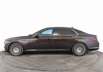 Подержанный автомобиль Genesis G90 2019 года (8 фото)