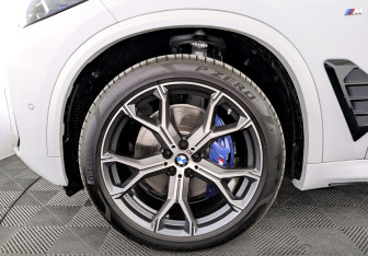 Новый BMW X5 2023 (7 фото)