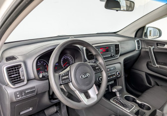 Подержанный автомобиль Kia Sportage 2019 года (16 фото)
