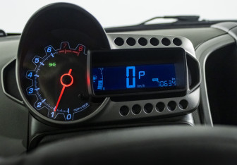 Подержанный автомобиль Chevrolet Aveo Hatchback 2013 года (14 фото)