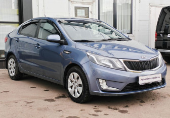 Подержанный автомобиль Kia Rio Sedan 2013 года (3 фото)