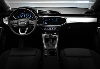 Подержанный автомобиль Audi Q3 Sportback 2023 года (8 фото)