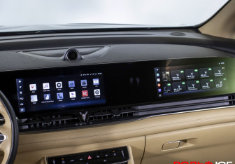 Подержанный автомобиль Voyah Dream 2023 года (16 фото)