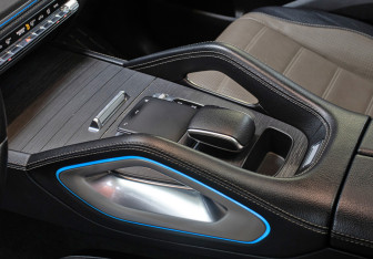 Подержанный автомобиль Mercedes-Benz GLE 2019 года (18 фото)