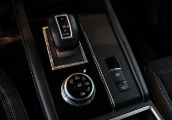 Подержанный автомобиль Mitsubishi Outlander 2022 года (17 фото)