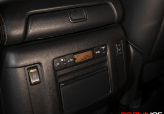 Подержанный автомобиль Nissan Patrol 2014 года (20 фото)