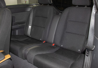 Подержанный автомобиль Volvo C30 2012 года (11 фото)