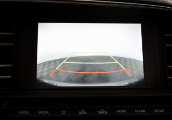 Подержанный автомобиль Hyundai Elantra Sedan 2019 года (10 фото)