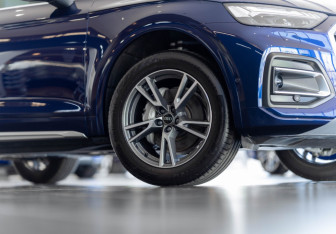 Новый Audi Q5 2023 (2 фото)