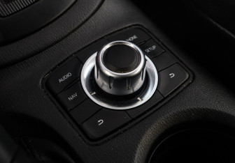 Подержанный автомобиль Mazda CX-5 2013 года (17 фото)