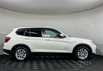 Подержанный автомобиль BMW X3 2011 года (6 фото)