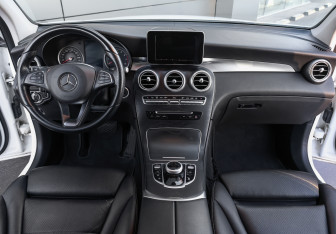 Подержанный автомобиль Mercedes-Benz GLC Coupe 2016 года (13 фото)