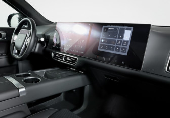 Подержанный автомобиль LiXiang L9 2024 года (9 фото)