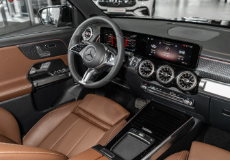 Новый Mercedes-Benz GLB 2025 (16 фото)