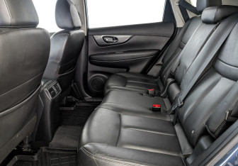 Подержанный автомобиль Nissan X-Trail 2018 года (18 фото)