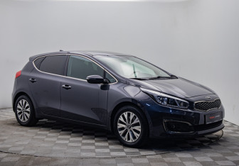 Подержанный автомобиль Kia Ceed Hatchback 2018 года (7 фото)