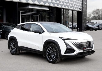 Подержанный автомобиль Changan UNI-T 2023 года (3 фото)
