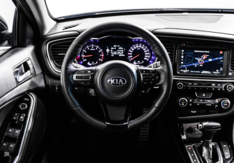 Подержанный автомобиль Kia Optima Sedan 2015 года (17 фото)
