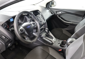 Подержанный автомобиль Ford Focus Wagon 2013 года (9 фото)