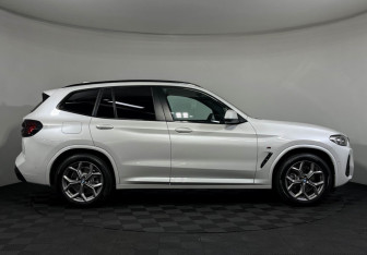 Подержанный автомобиль BMW X3 2022 года (6 фото)