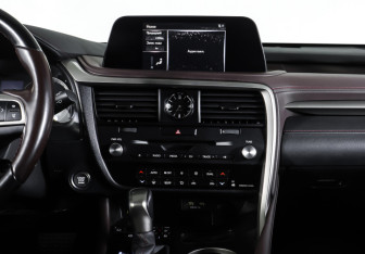 Подержанный автомобиль Lexus RX 2020 года (14 фото)