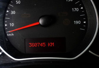 Подержанный автомобиль Renault Kangoo 2014 года (14 фото)