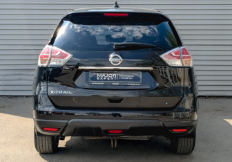 Подержанный автомобиль Nissan X-Trail 2017 года (6 фото)