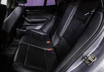 Подержанный автомобиль BMW X3 2013 года (13 фото)